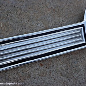 1973 Ford Torino fender molding trim