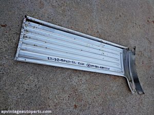 1973 Ford Torino fender molding trim