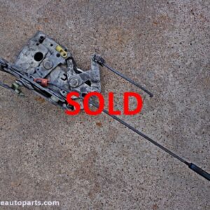 1971 1975 Plymouth Valiant MOPAR RH front door latch lock with linkage rods