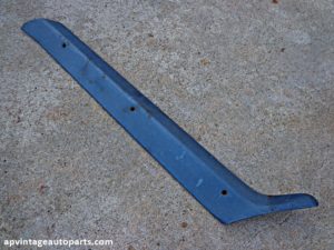 1965 Ford Fairlane windshield molding