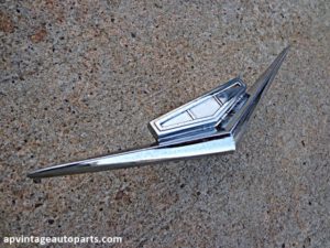 1962 Chevrolet Impala fender trim