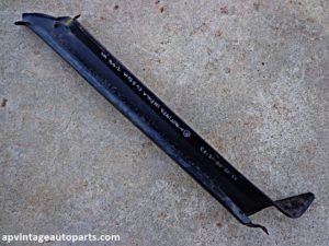 1973 Chevrolet Impala interior windshield molding