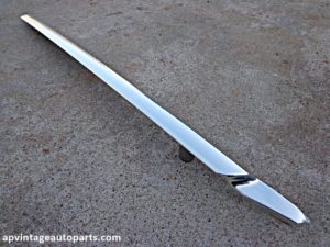 1971 Chevrolet Impala windshield molding