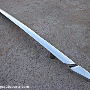 1971 Chevrolet Impala windshield molding