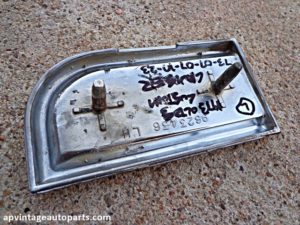 1973 Oldsmobile Custom Cruiser wagon molding