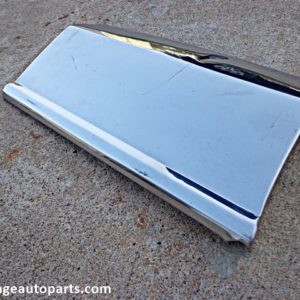 1980 Pontiac Bonneville fender molding parts