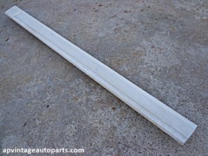 1968 Ford Country Squire trim molding