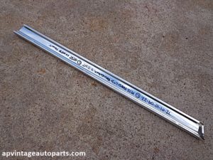 1972 Ford LTD Brougham body trim molding