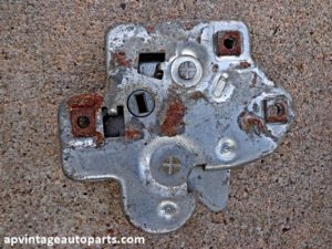 1968 Pontiac Grand Prix trunk parts