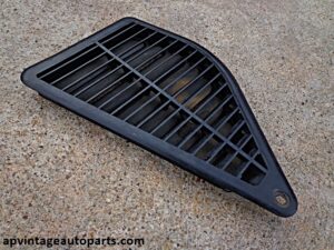 1970 Ford Galaxie door jamb vent