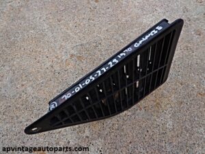 1970 Ford Galaxie door jamb vent