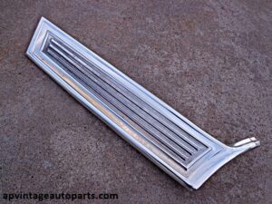 1973 Ford Gran Torino Sport trim moldings