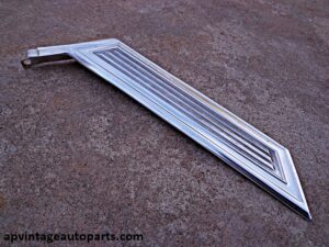 1973 Ford Gran Torino Sport trim moldings