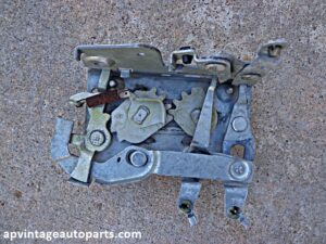 1967 Ford Galaxie door latch assembly