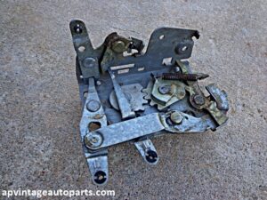 1967 Ford Galaxie door latch