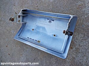 1977 1979 Ford Thunderbird folding headlight