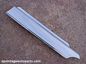 1965 Cadillac DeVille door vent molding