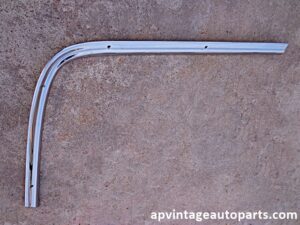 1961 Ford Thunderbird rear window molding