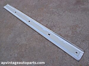 1962 Ford Galaxie sedan door molding trim