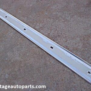 1962 Ford Galaxie sedan door molding trim