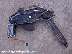 1974 1975 Ford LTD power window regulator RH