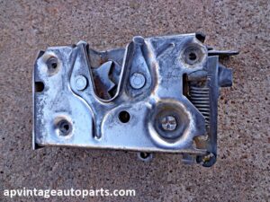 1974 Ford Torino door latch