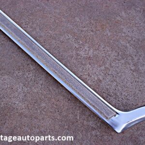 1977 Mercury Cougar fender trim