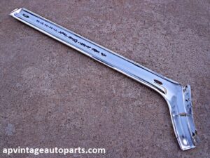 1977 Mercury Cougar fender trim