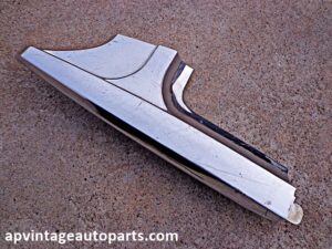 1965 Chevrolet El Camino bed rail molding