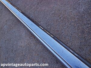 1970 1971 Ford Ranchero bed molding