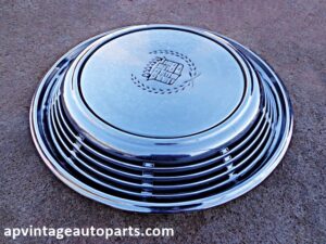 1972 Cadillac Eldorado hubcap