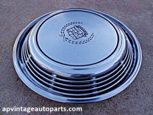 1972 Cadillac Eldorado wheel hubcap