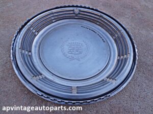 1972 Cadillac Eldorado wheel cover hubcap trim