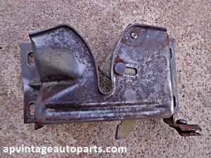 1959 Ford Fairlane hood latch