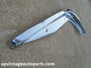 1962 Lincoln Continental front bumper outline molding