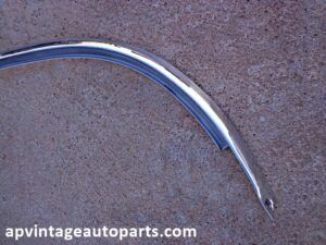 1962 Lincoln windshield molding