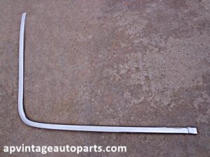 1969 Pontiac Grand Prix back window molding