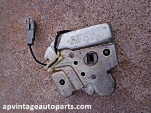 1977 1979 Lincoln Continental power trunk lock