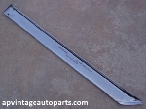 1963 Mercury Meteor lower quarter molding