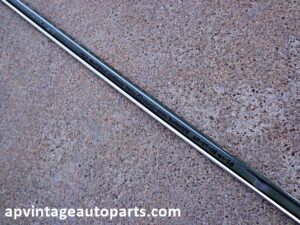 1969 Pontiac Grand Prix vinyl roof trim