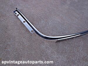 1973 Chevrolet Impala drip rail molding GM