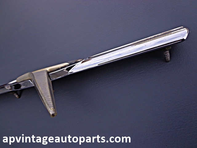 1962-63 Ford Falcon Fender Ornament – 1/25 Scale For Promo, Friction & Kit Cars (AMT)