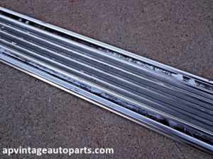 1973 Ford Gran Torino door molding