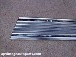 1973 Ford Gran Torino door molding