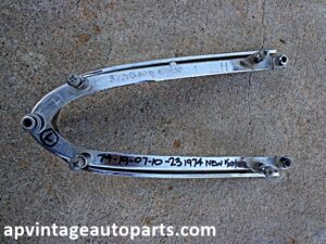 1974 1976 Chrysler tail light bezel