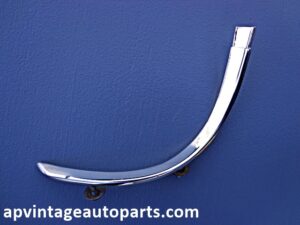 1960 Oldsmobile dash corner trim molding