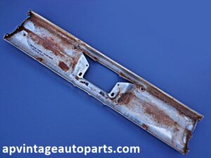 1965 Chevrolet Impala Bel Air rear bumper center facing core