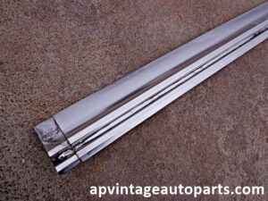 1967 Ford Galaxie quarter panel molding