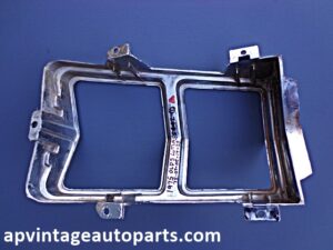 1975 Olds Cutlass Supreme 442 tail light