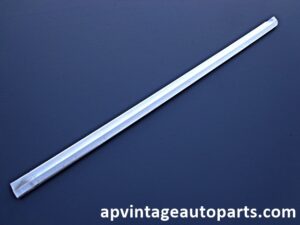1976 Oldsmobile 98 rear window molding